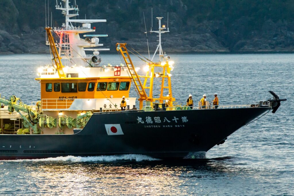 【長崎県／大中型まき網船／昭徳水産株式会社】未経験でも最低保証28万円〜｜食事無料・生活費ほぼゼロ